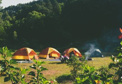 camping tente emplacement dans le sud